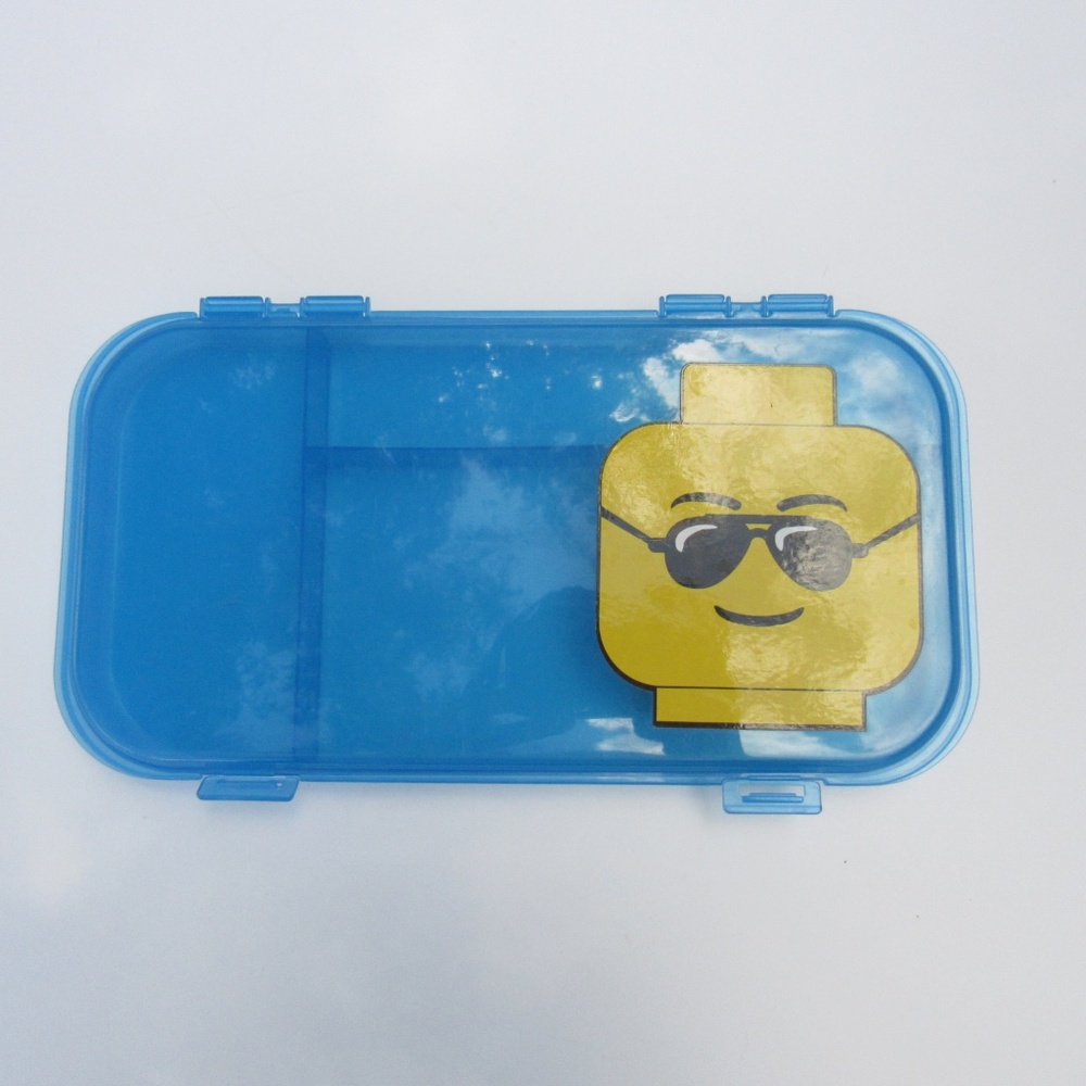 LEGO Blue Two-Latch 3-Section Plastic Mini Figure Storage Case - Picture 7 of 7